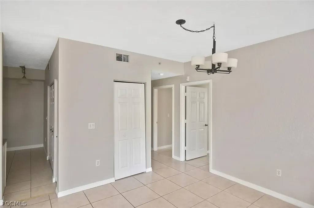 6400 Aragon Way Fort Myers FL 33966