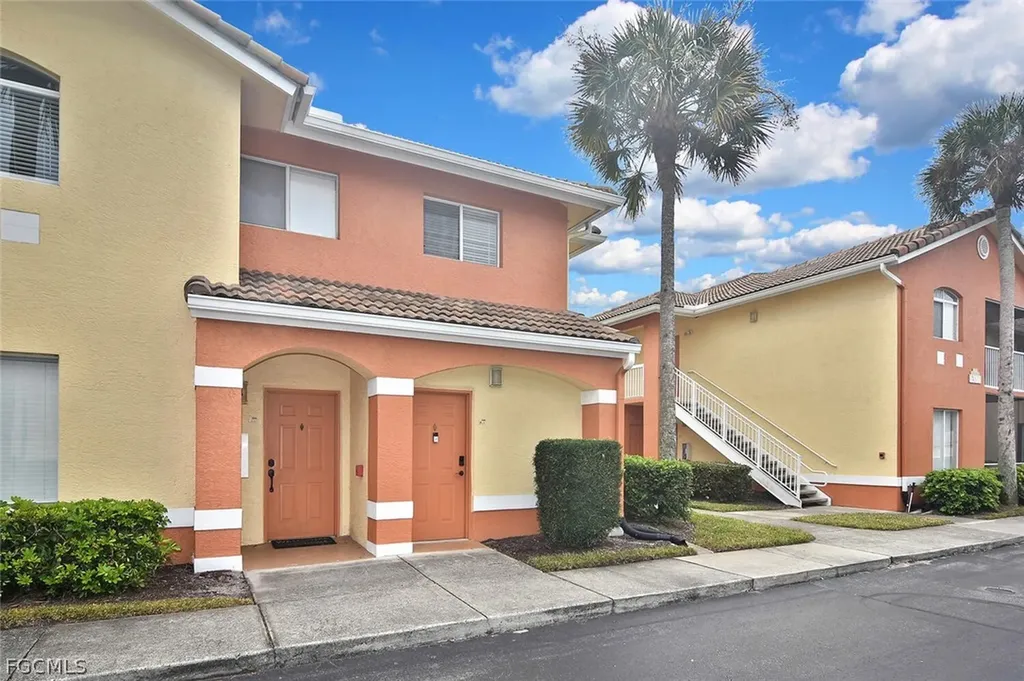 6400 Aragon Way Fort Myers FL 33966