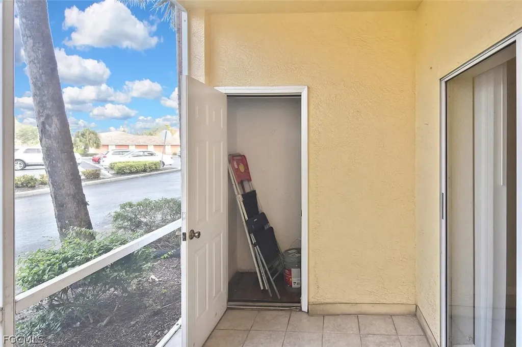 6400 Aragon Way Fort Myers FL 33966
