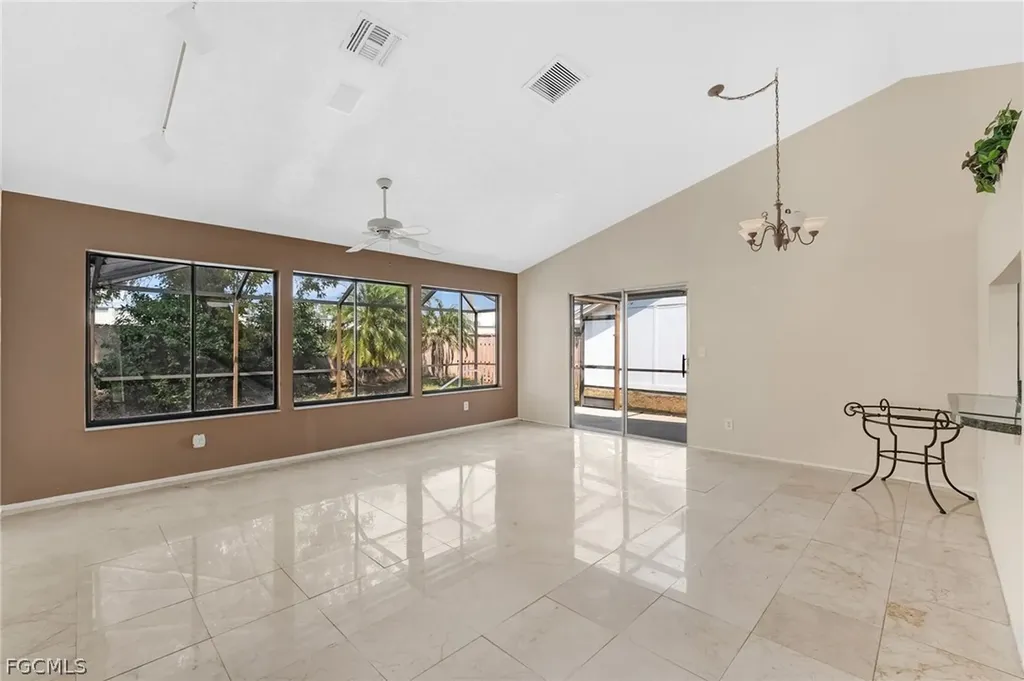 5581 Longleaf Drive North Fort Myers FL 33917