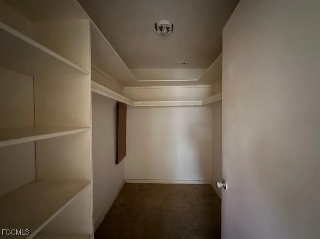 1727 Cornwallis Parkway Cape Coral FL 33904