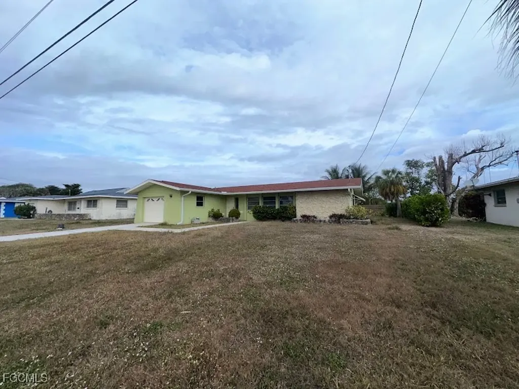 1727 Cornwallis Parkway Cape Coral FL 33904
