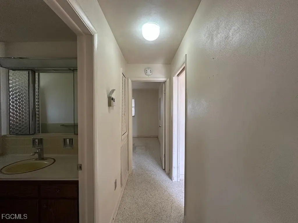 1727 Cornwallis Parkway Cape Coral FL 33904