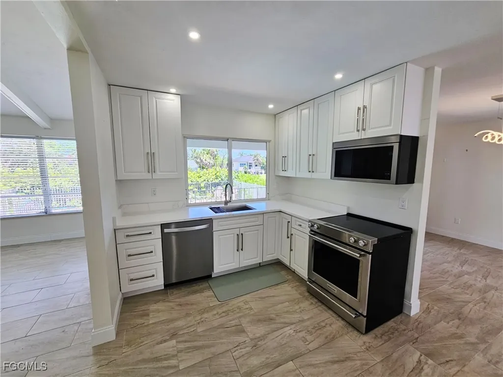 1242 Par View Drive Sanibel FL 33957