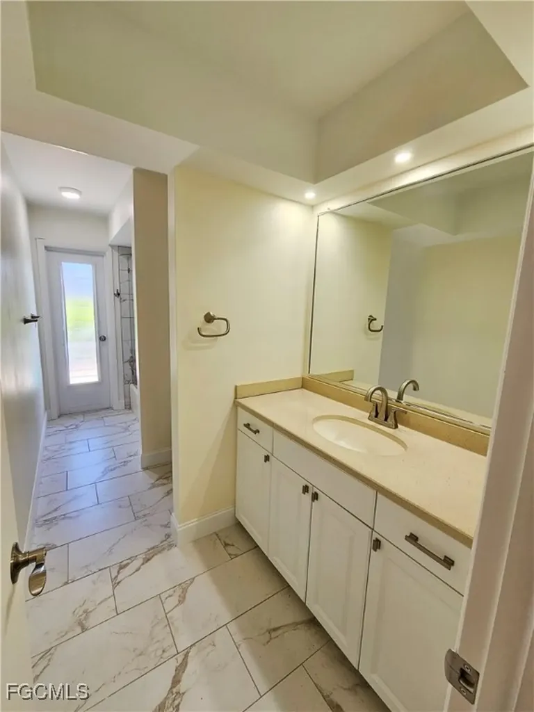 1242 Par View Drive Sanibel FL 33957