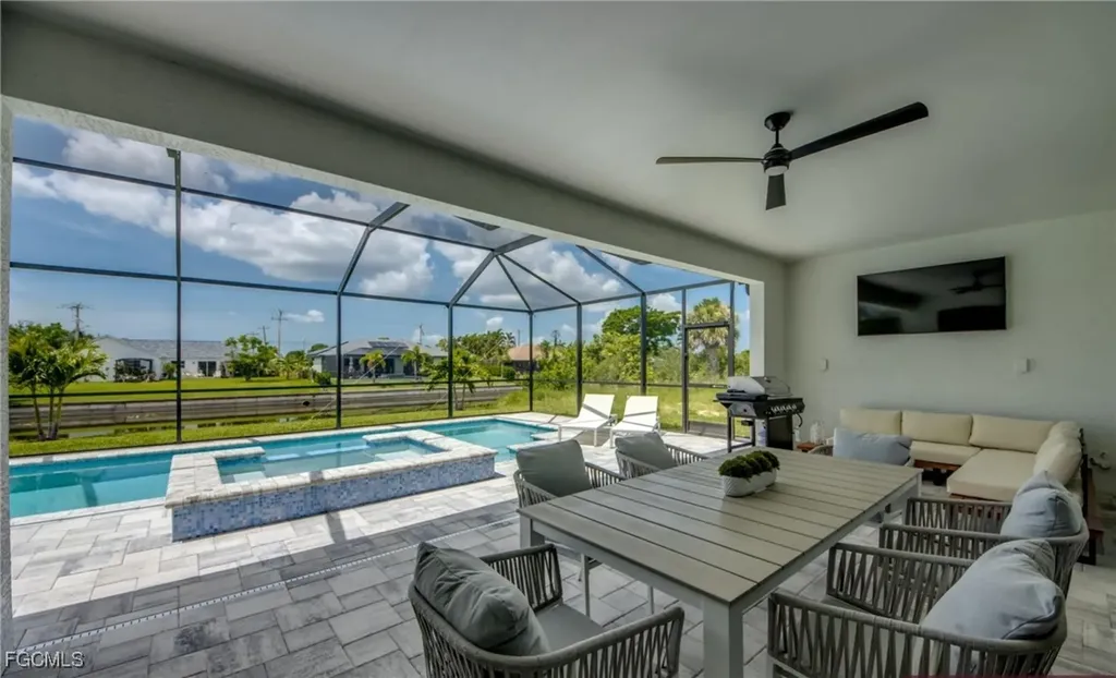 326 SW 31st Terrace Cape Coral FL 33914