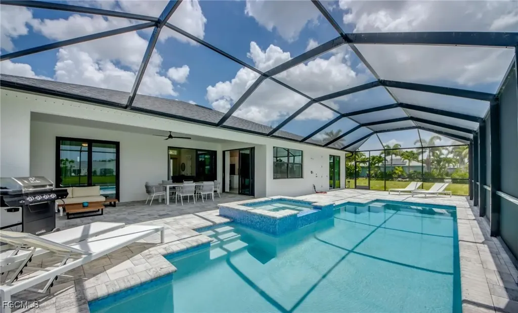 326 SW 31st Terrace Cape Coral FL 33914
