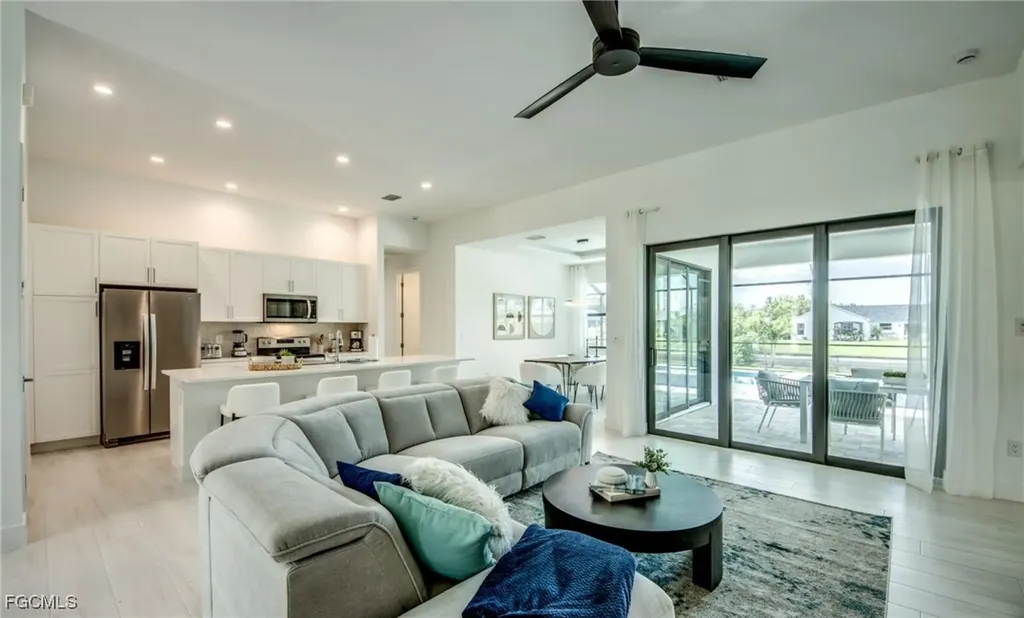 326 SW 31st Terrace Cape Coral FL 33914