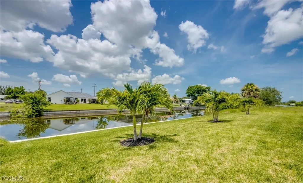 326 SW 31st Terrace Cape Coral FL 33914