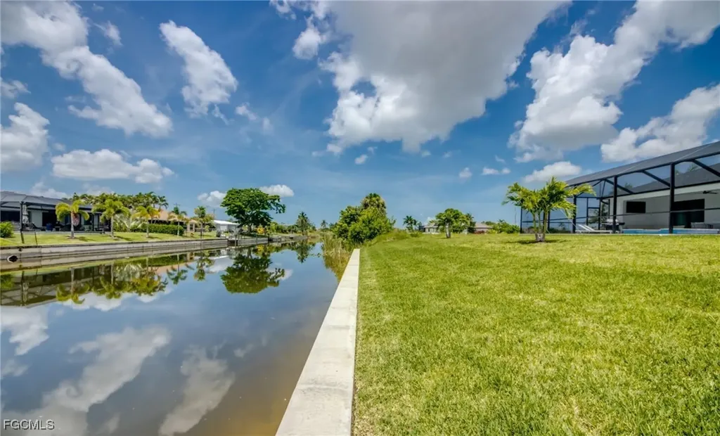 326 SW 31st Terrace Cape Coral FL 33914
