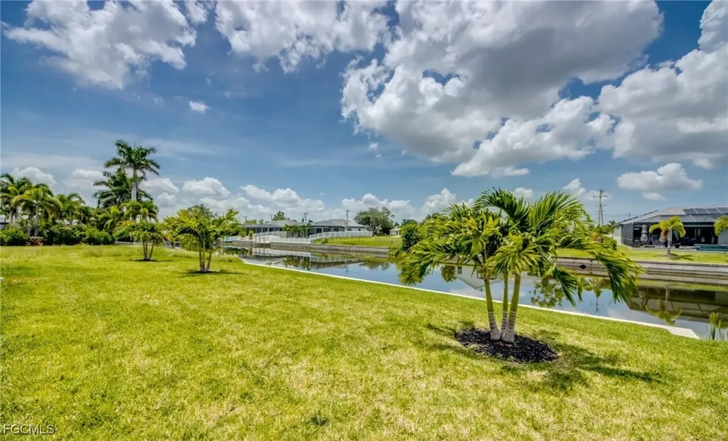 326 SW 31st Terrace Cape Coral FL 33914