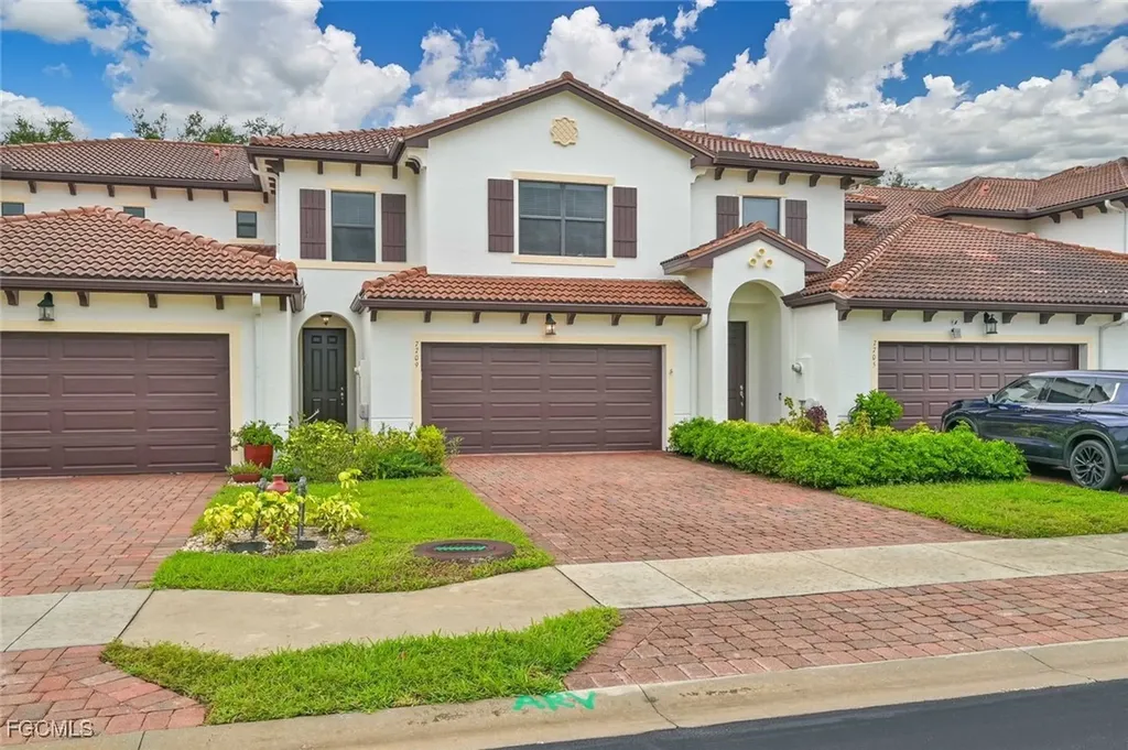 7709 Bristol Circle Naples FL 34120
