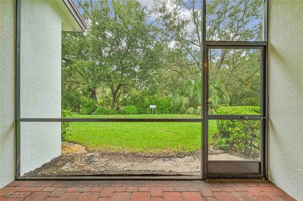 7709 Bristol Circle Naples FL 34120