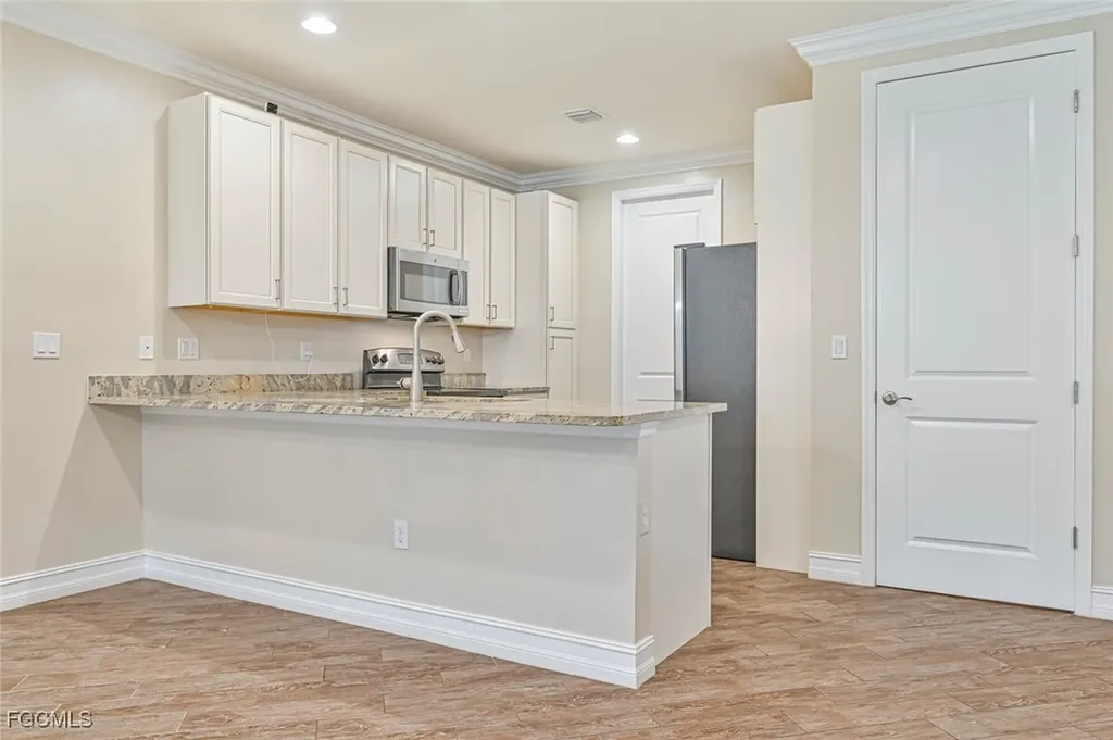 7709 Bristol Circle Naples FL 34120