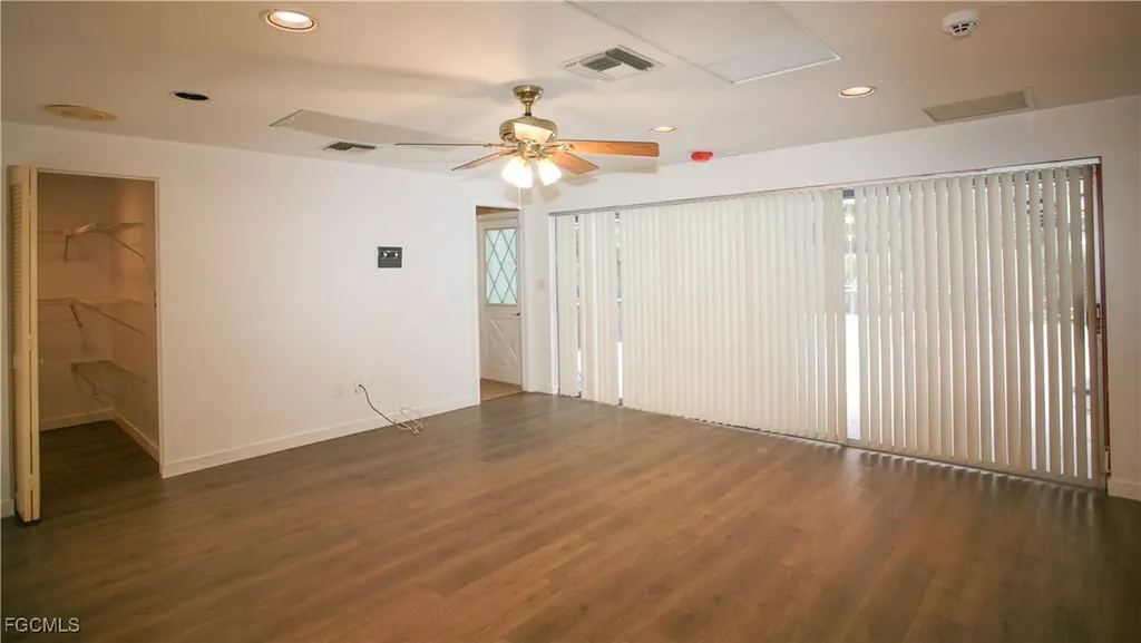 1525 Covington Circle E Fort Myers FL 33919