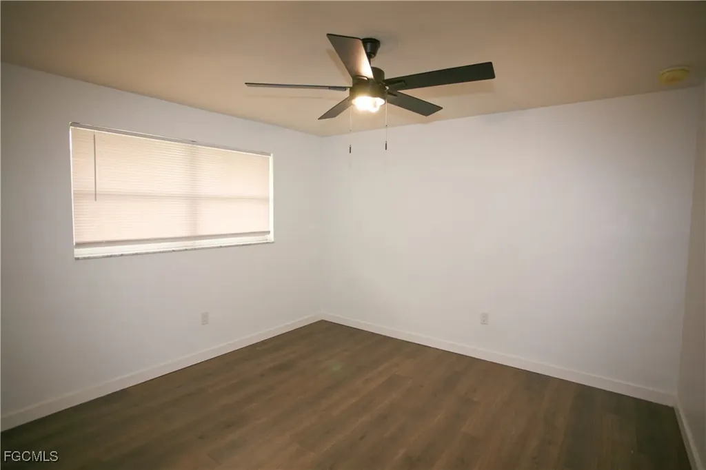 1525 Covington Circle E Fort Myers FL 33919