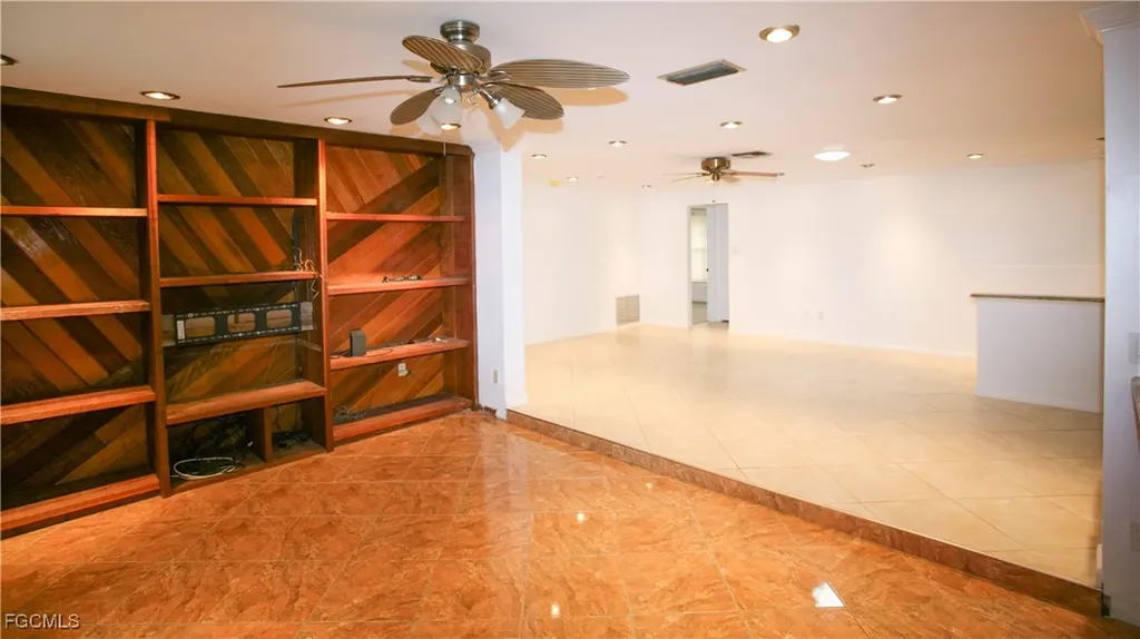 1525 Covington Circle E Fort Myers FL 33919