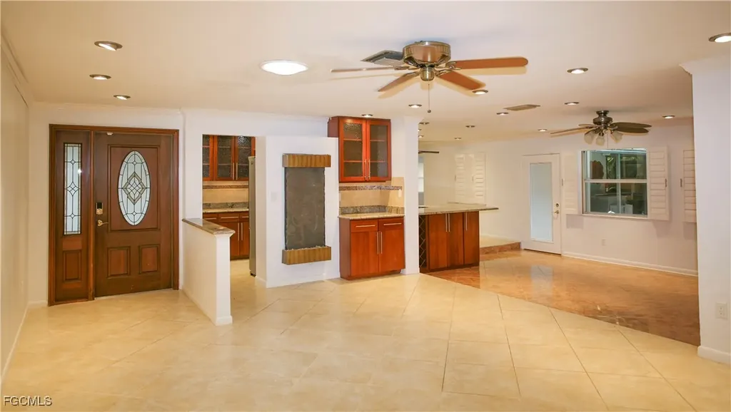1525 Covington Circle E Fort Myers FL 33919