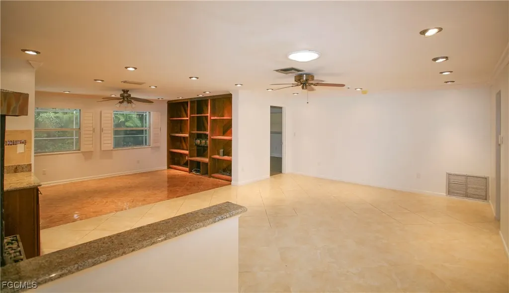 1525 Covington Circle E Fort Myers FL 33919