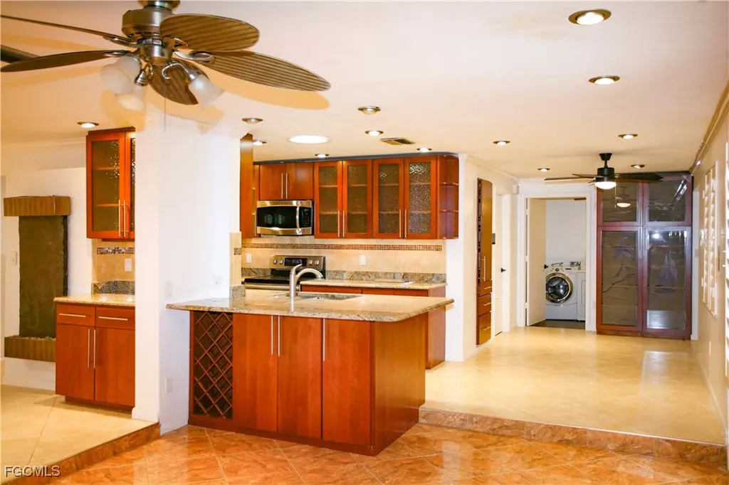 1525 Covington Circle E Fort Myers FL 33919