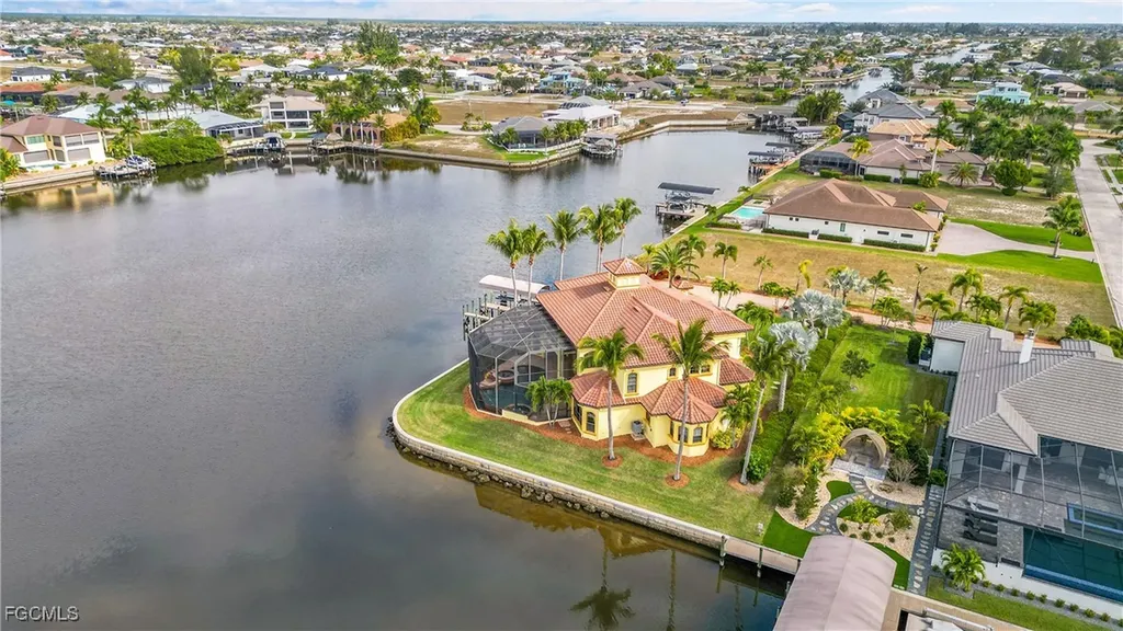 879 W Cape Estates Circle Cape Coral FL 33993