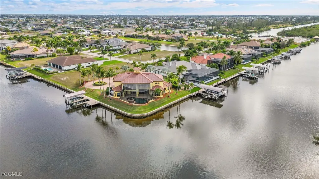 879 W Cape Estates Circle Cape Coral FL 33993