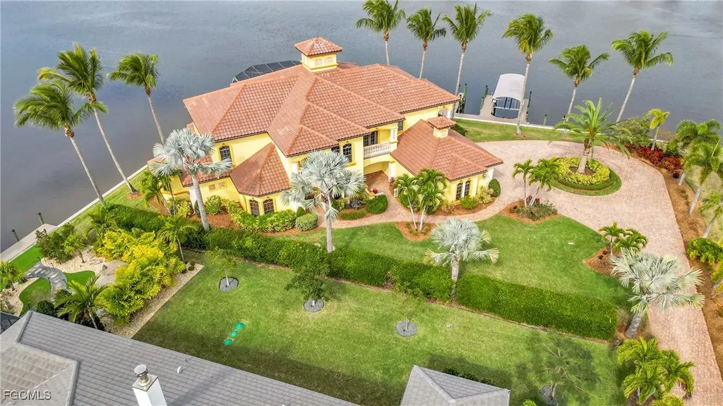 879 W Cape Estates Circle Cape Coral FL 33993