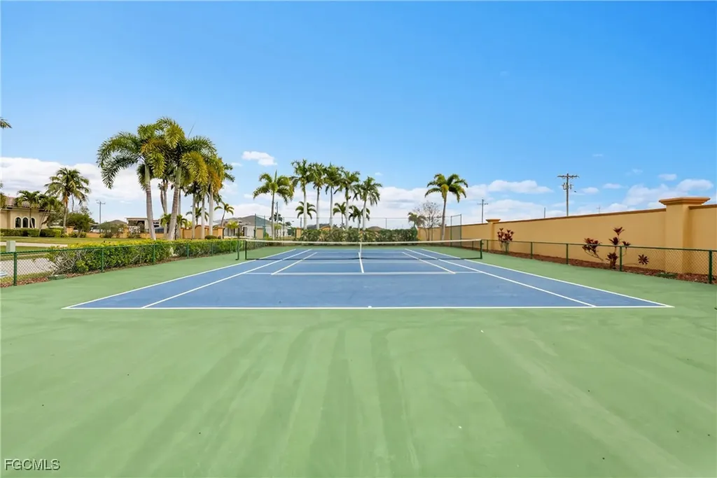 879 W Cape Estates Circle Cape Coral FL 33993