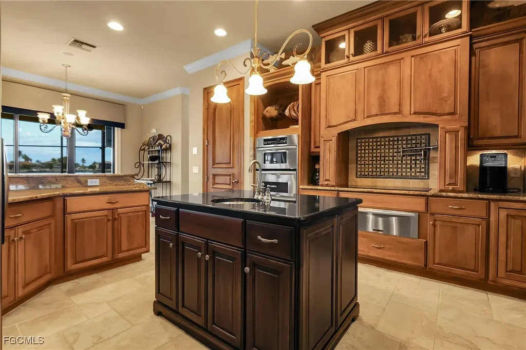 879 W Cape Estates Circle Cape Coral FL 33993