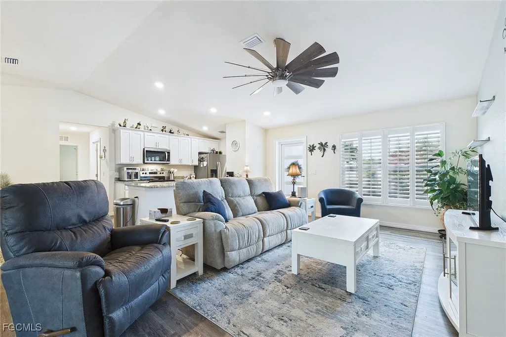 3008 Redwood Lane Labelle FL 33935