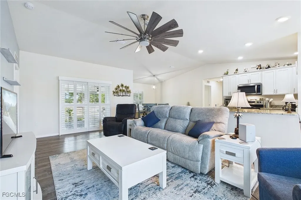 3008 Redwood Lane Labelle FL 33935
