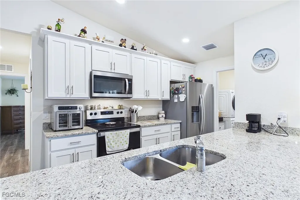 3008 Redwood Lane Labelle FL 33935