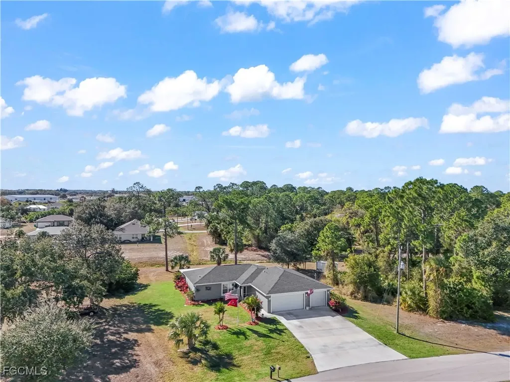 3008 Redwood Lane Labelle FL 33935