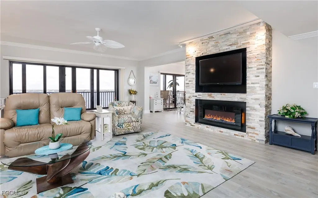 1910 Virginia Avenue Fort Myers FL 33901