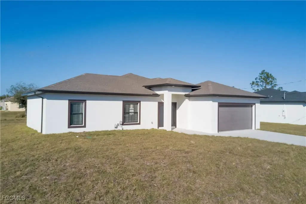 6015 Rena Avenue N Lehigh Acres FL 33971