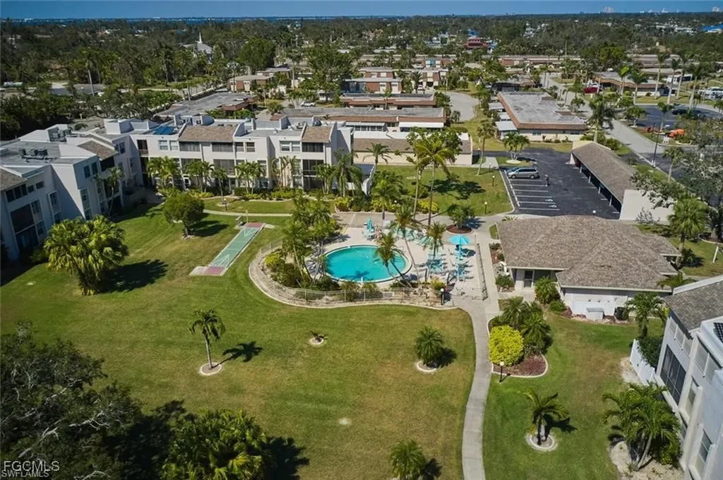 5959 Winkler Road Fort Myers FL 33919