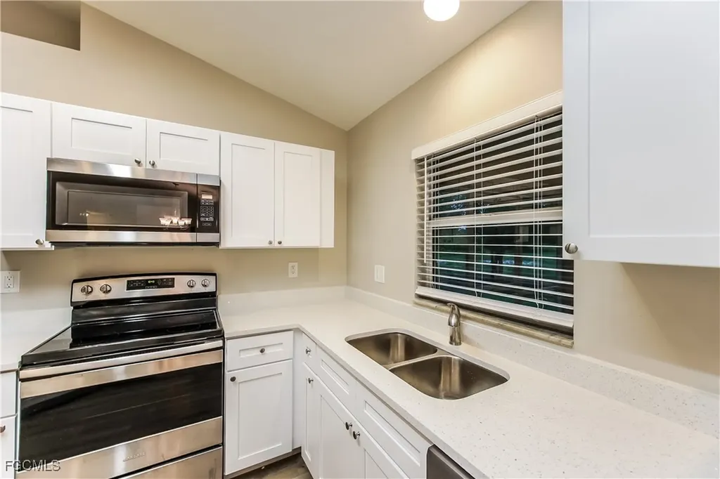 2904 Wanda Avenue S Lehigh Acres FL 33976