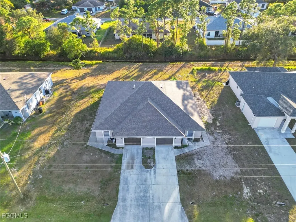 4713/4715 28th Street SW Lehigh Acres FL 33973