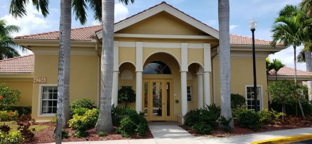 4199 Bellasol Circle Fort Myers FL 33916