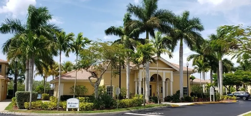 4199 Bellasol Circle Fort Myers FL 33916