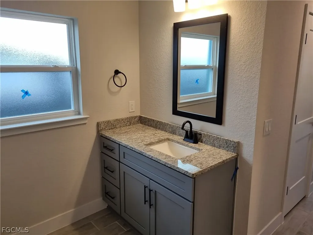 2814 NW 7th Terrace Cape Coral FL 33993