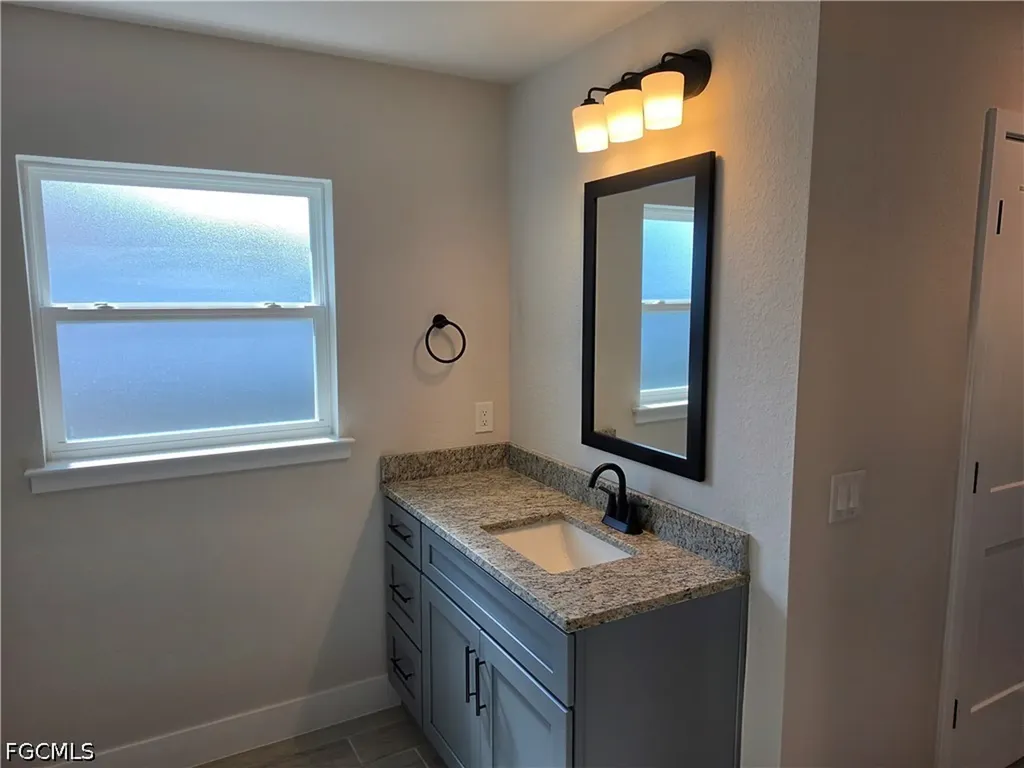 2814 NW 7th Terrace Cape Coral FL 33993