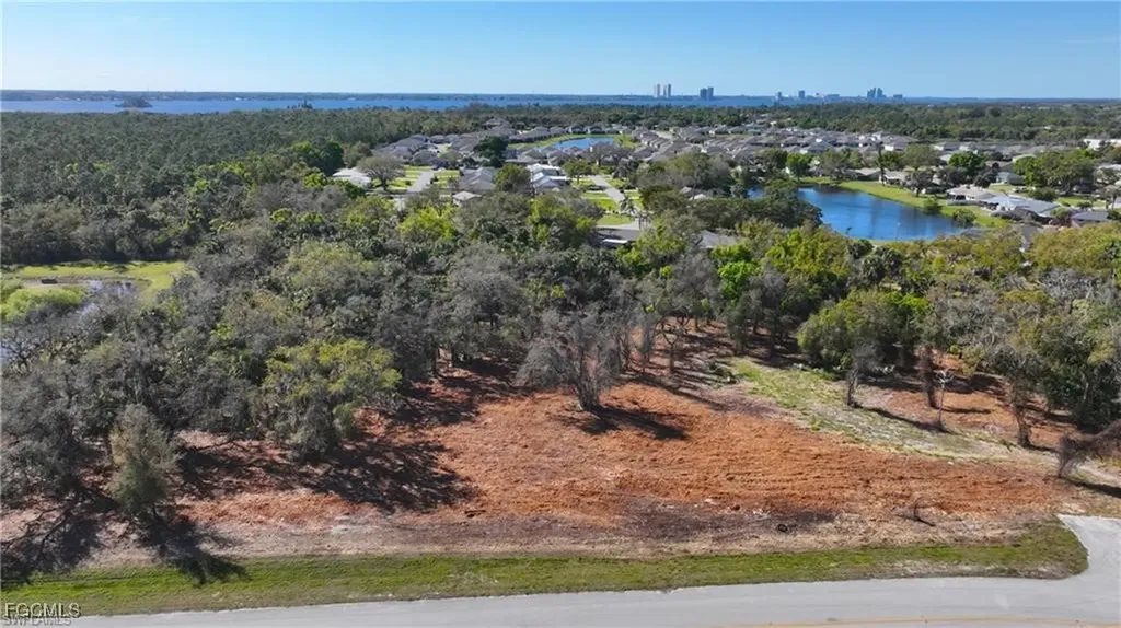16440 Daughtreys Creek Road North Fort Myers FL 33917