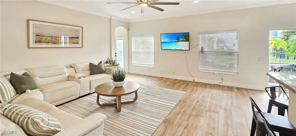 2538 Blackburn Circle Cape Coral FL 33991