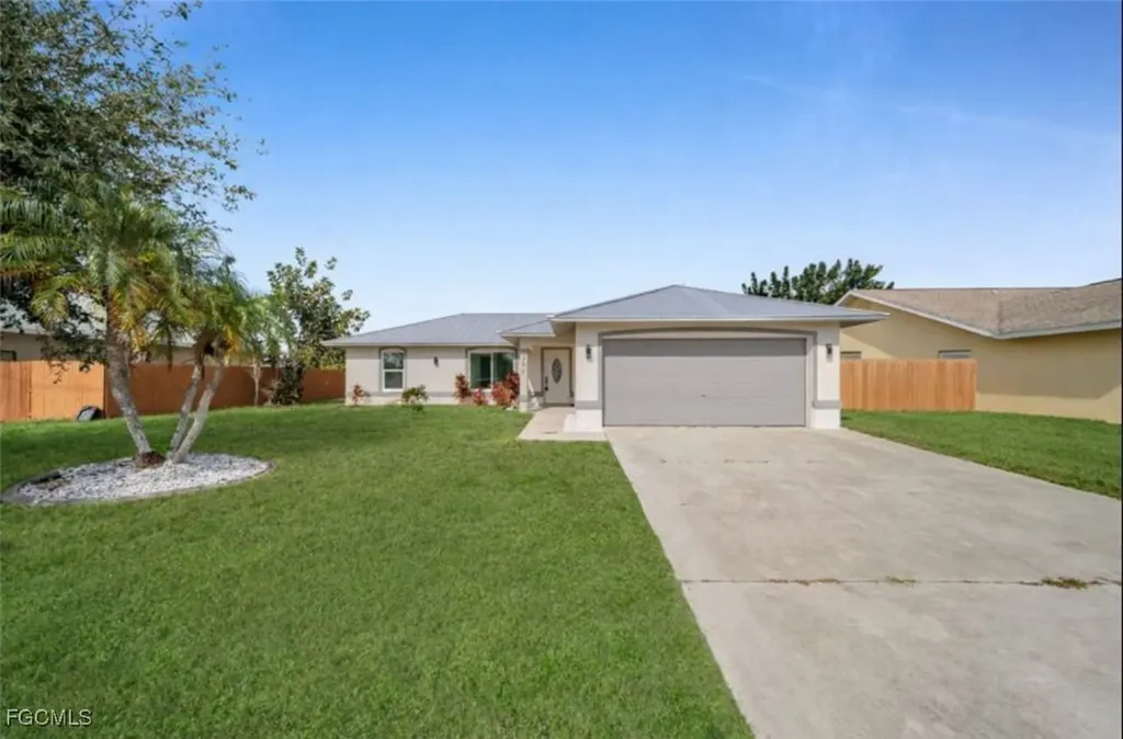 309 SE 8th Street Cape Coral FL 33990