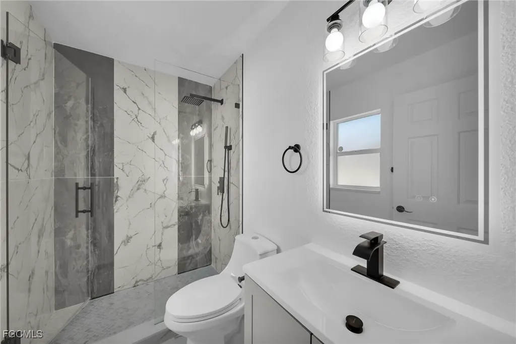 309 SE 8th Street Cape Coral FL 33990