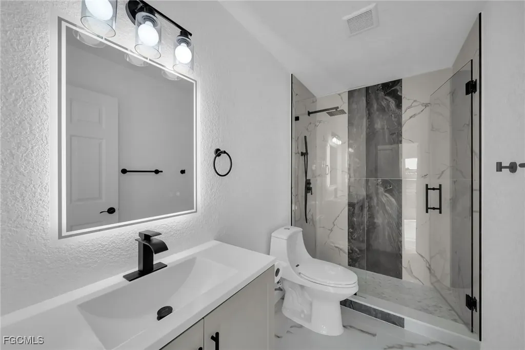 309 SE 8th Street Cape Coral FL 33990