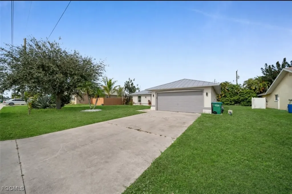 309 SE 8th Street Cape Coral FL 33990