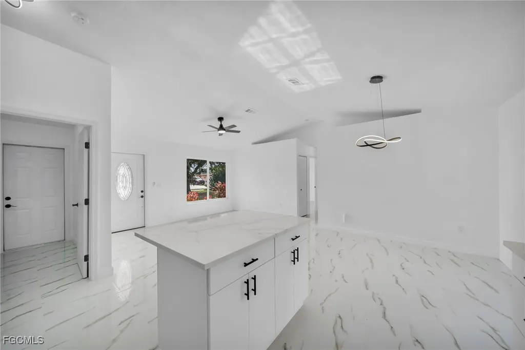 309 SE 8th Street Cape Coral FL 33990