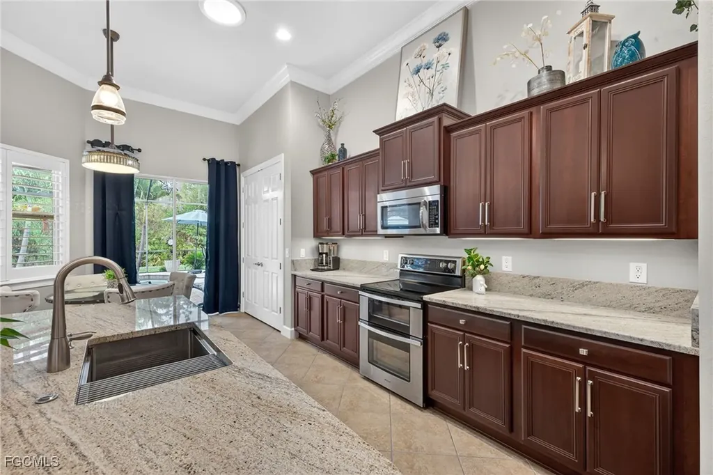 10890 Stonington Avenue Fort Myers FL 33913